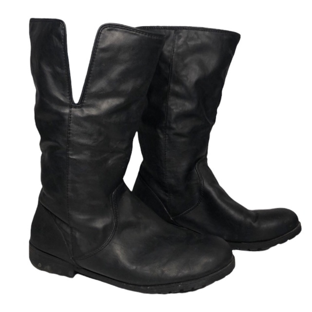 [11] Black Leather Winter Boots With Faux Fur Lining​​​​​